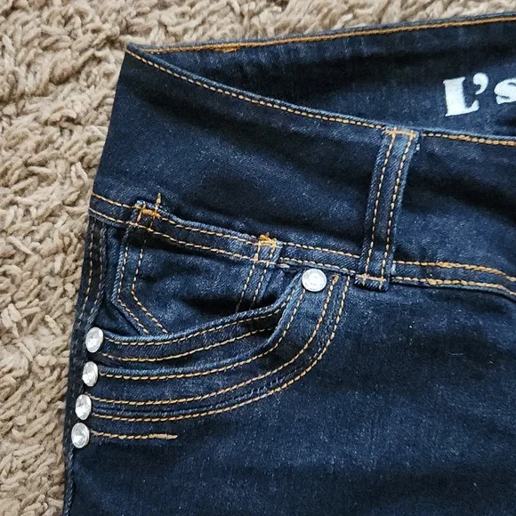 Dark denim skinny jeans!! - Picture 4 of 8